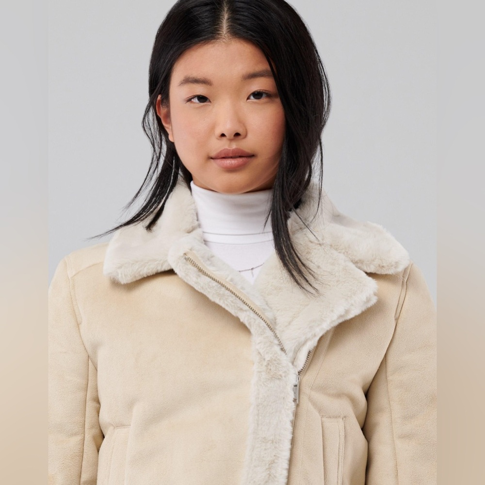 Hollister Crop Shearling Biker Jacket in Natural Faux Suede